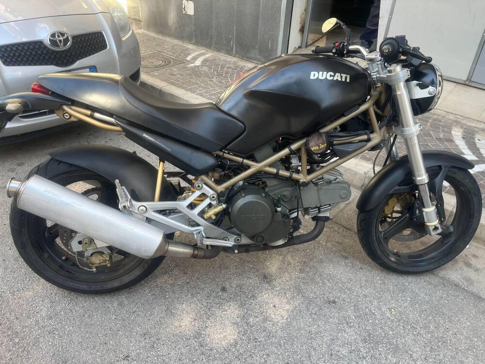 Ducati Monster 600 Dark (1998 - 01) (3)