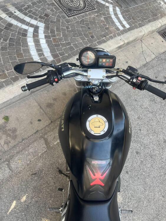 Ducati Monster 600 Dark (1998 - 01) (5)