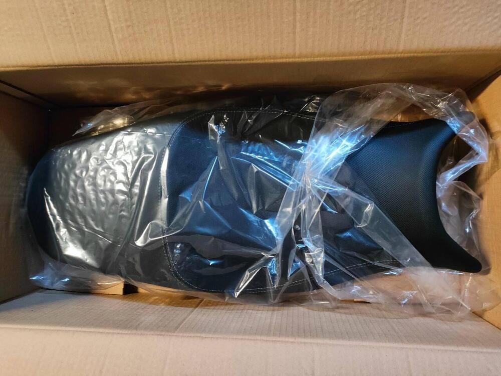 SELLA ORIGINALE YAMAHA TRACER 7 2020>2024 COD.B4TF (3)