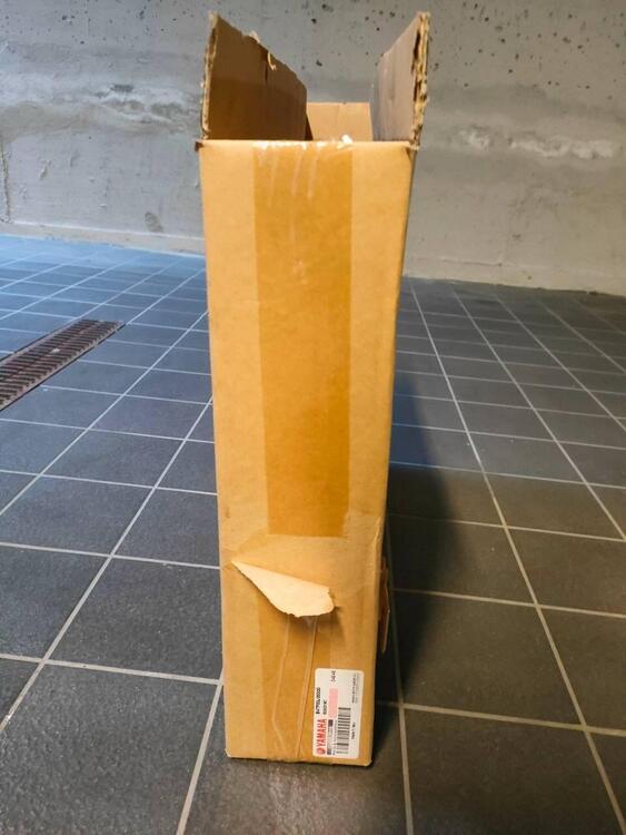 PARABREZZA ORIGINALE YAMAHA TRACER 7 2020>2024 B4T (2)