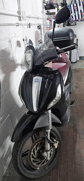 Piaggio Beverly 350 SportTouring ie ABS (2011 - 17) (4)