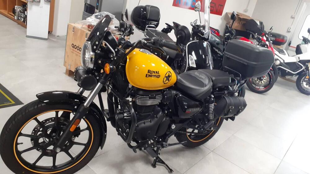 Royal Enfield Meteor 350 Fireball (2021 - 25) (3)