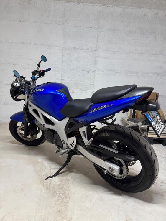 Suzuki SV 650 (1999 - 02) (4)