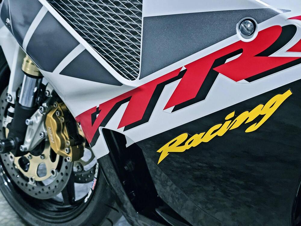 Honda VTR 1000 SP-2 (2002 - 06) (2)