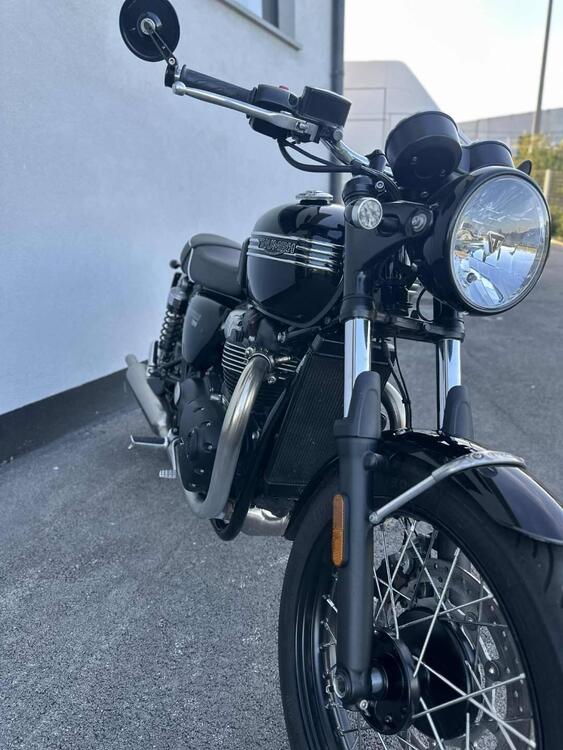 Triumph Bonneville T100 (2021 - 25) (5)