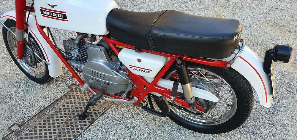 Moto Guzzi NUOVO FALCONE (5)