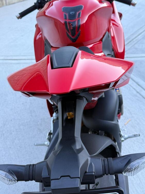 Ducati Panigale V4 S (2025) (5)
