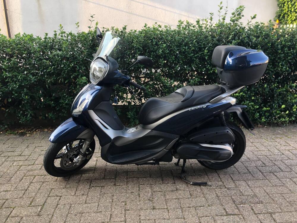 Piaggio Beverly 350 SportTouring ie (2011 - 15) (3)