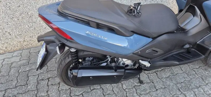 Yamaha Tricity 300 (2021 - 24) (5)