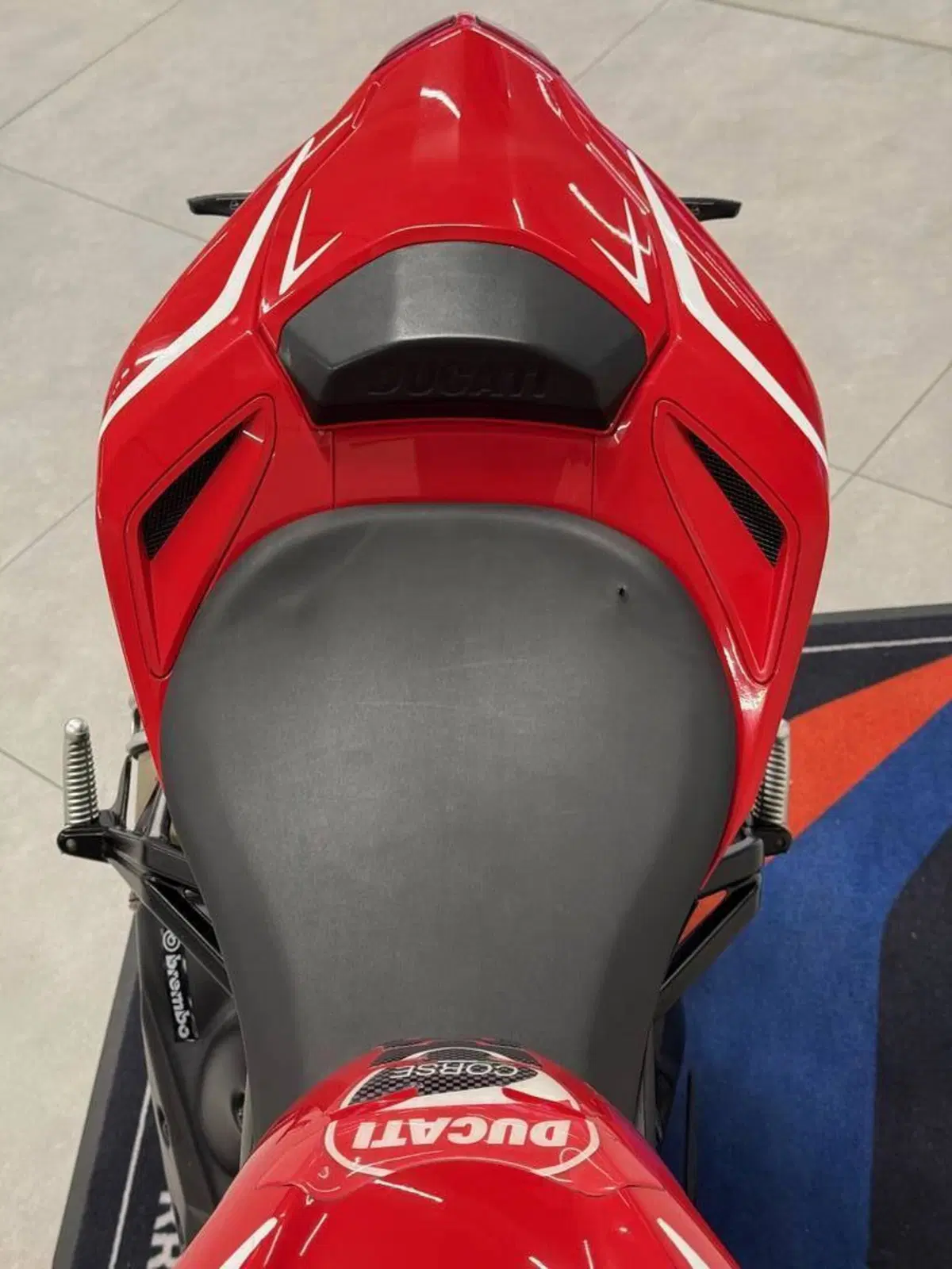 Ducati Streetfighter (2009 - 12) (8)