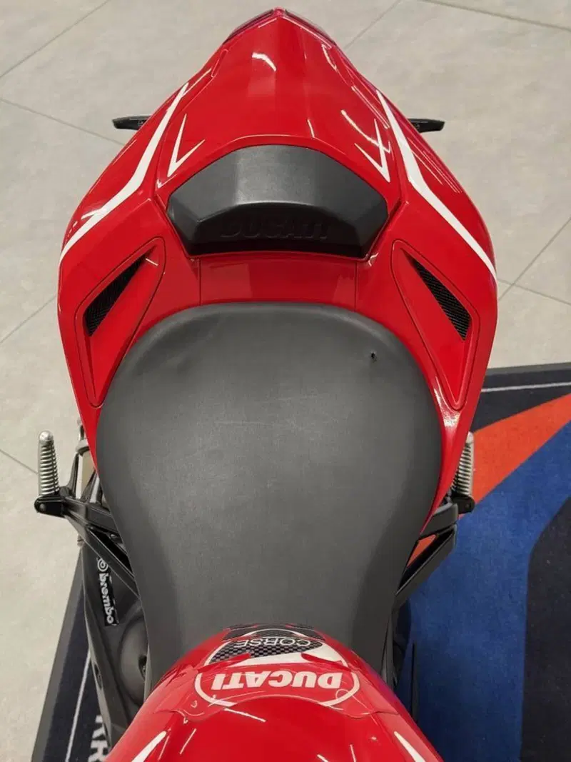 Ducati Streetfighter (2009 - 12) (8)