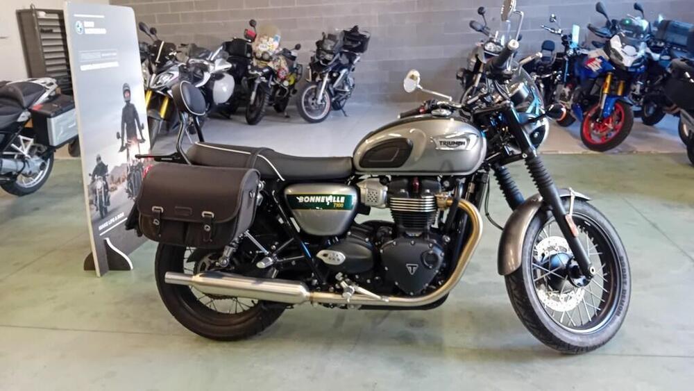 Triumph Bonneville T100 (2021 - 25) (4)