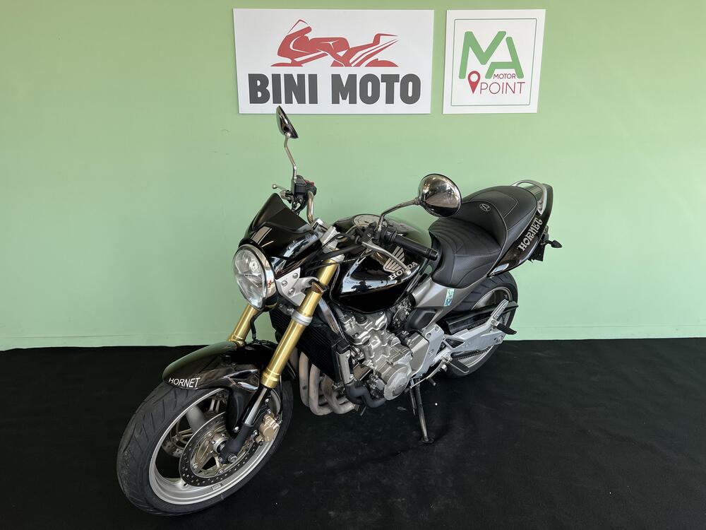 Honda Hornet 600 (2005 - 06) (4)