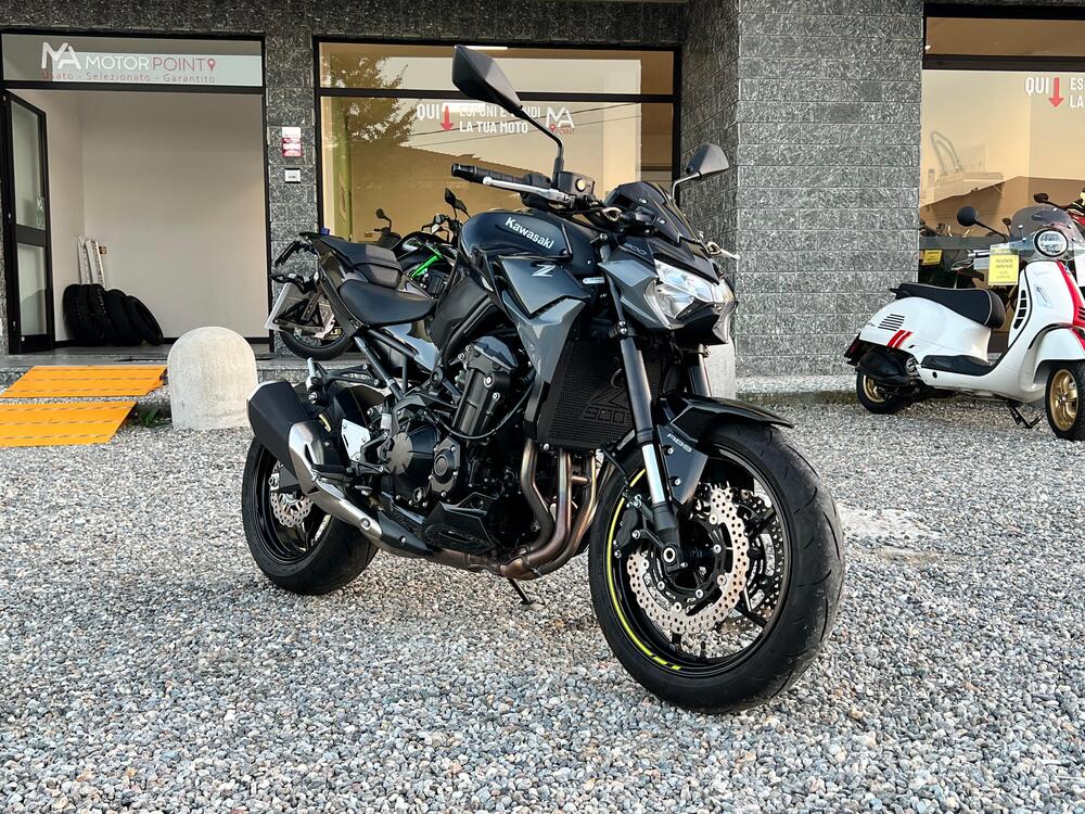 Kawasaki Z 900 (2021 - 24) (2)