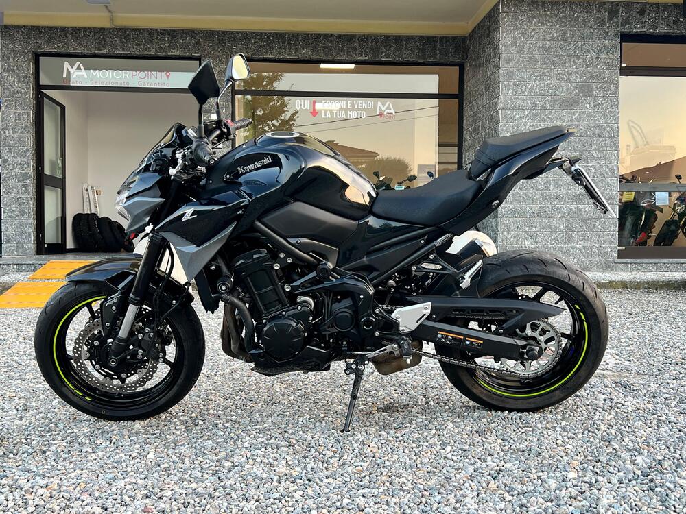 Kawasaki Z 900 (2021 - 24) (4)