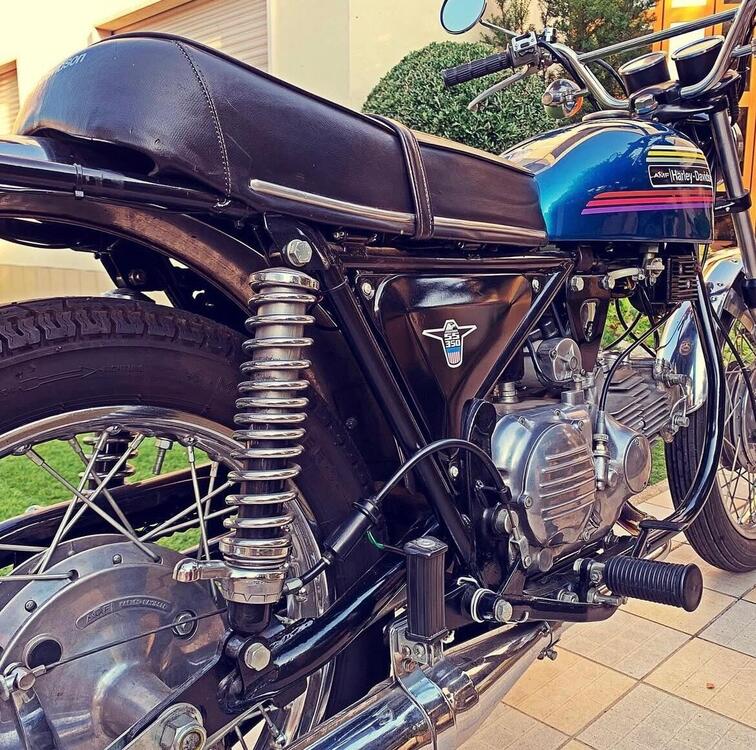 Aermacchi Harley-Davidson 350 SS (2)