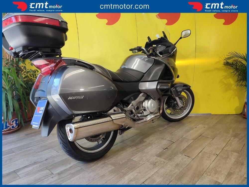 Honda Deauville 700 ABS (4)