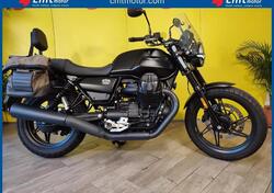 Moto Guzzi V7 Stone (2021 - 24) usata