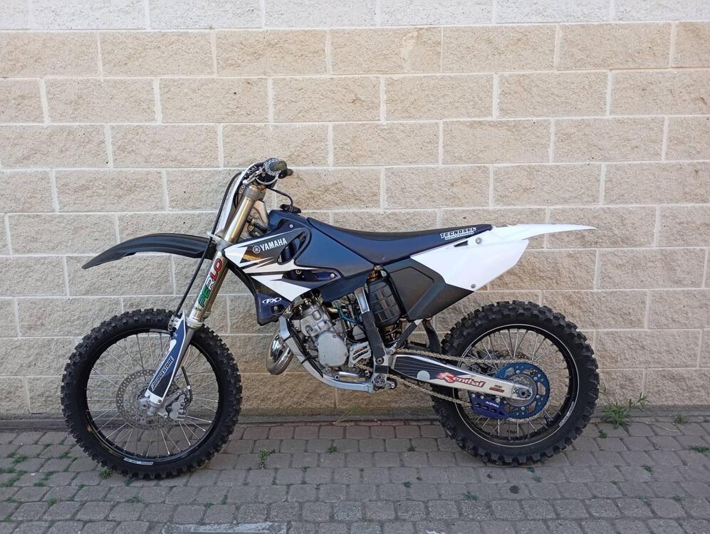 Yamaha YZ 125 (2007) (2)