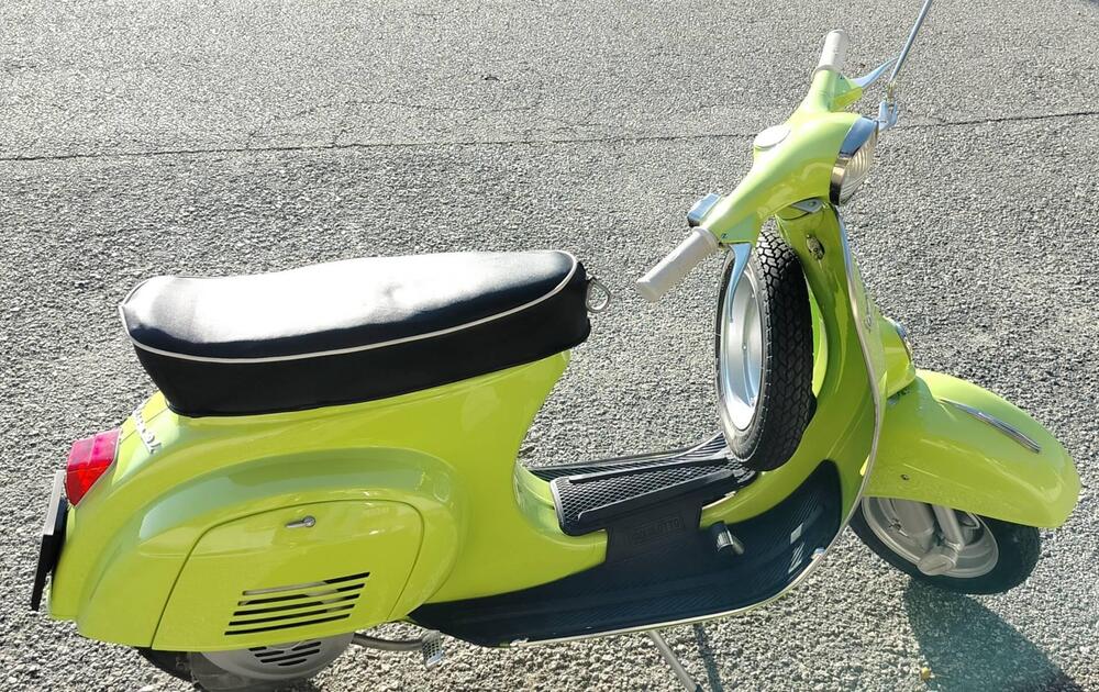 Piaggio Vespa 50 L (2)