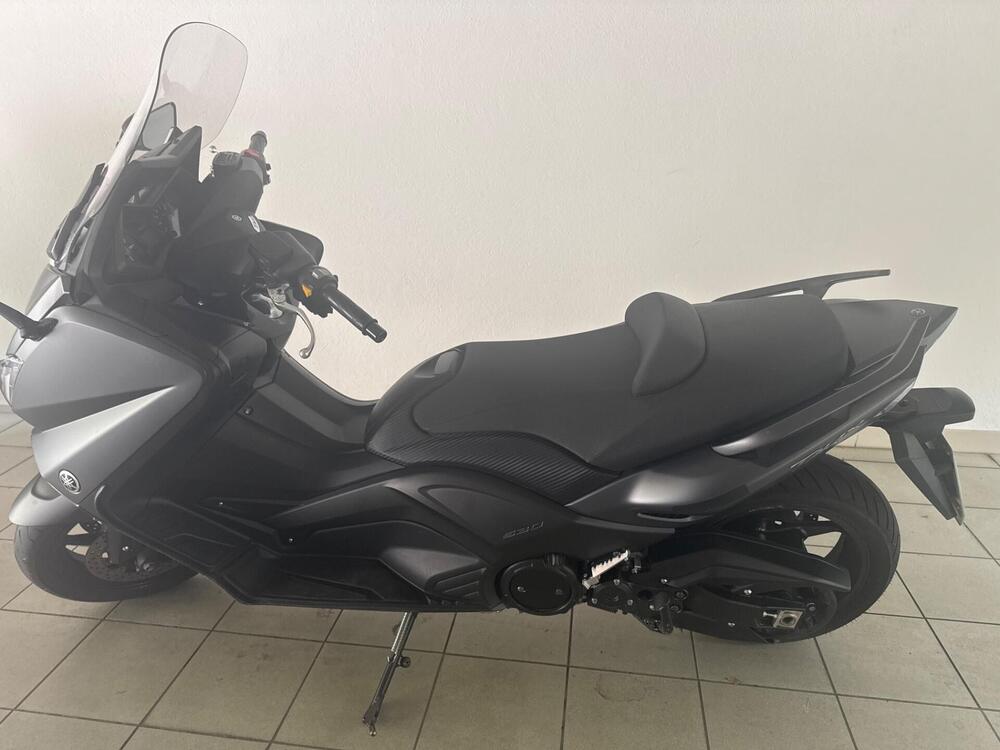 Yamaha T-Max 530 (2015 - 16) (2)
