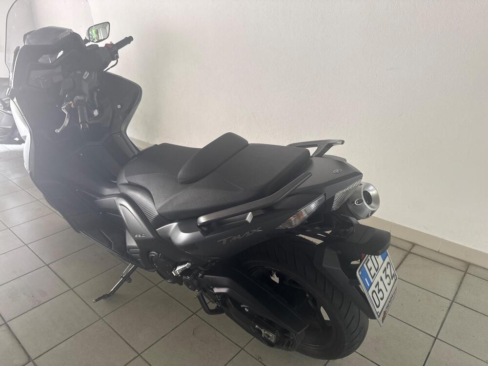 Yamaha T-Max 530 (2015 - 16) (3)