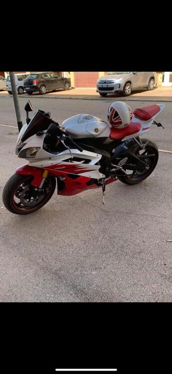 Yamaha YZF R6 (2006 - 07) (2)