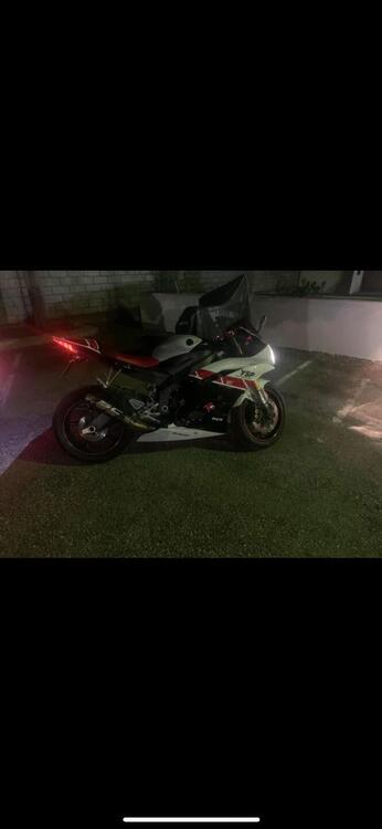 Yamaha YZF R6 (2006 - 07) (4)