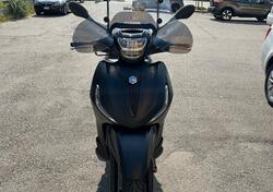 Piaggio Beverly 300 Hpe (2021) usata
