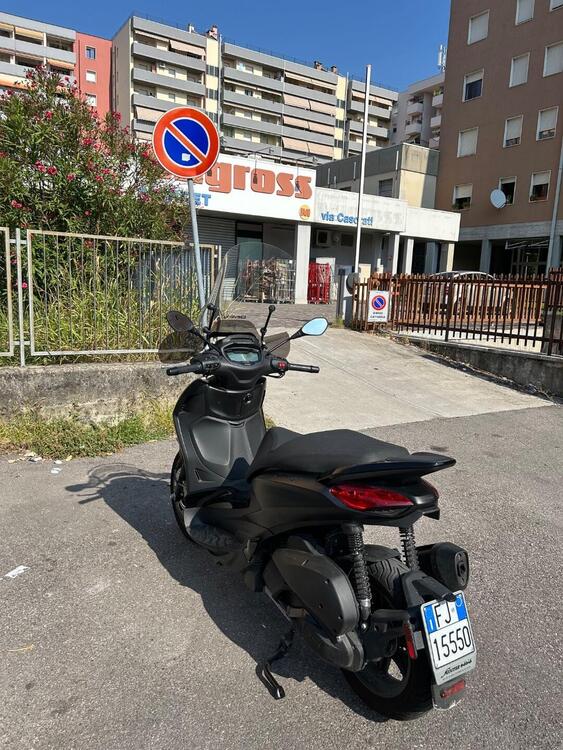 Piaggio Beverly 300 Hpe (2021) (4)