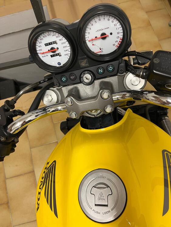 Honda Hornet 600 (2000 - 02) (3)