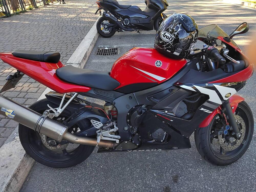 Yamaha YZF R6 (2003 - 04) (5)