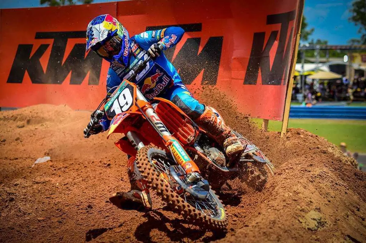 MXGP25 #20 Australia. Gara 1, Romain Febvre è Campione del Mondo. Gara 2 MX2, è Simon Laengenfelder [VIDEO] (7)