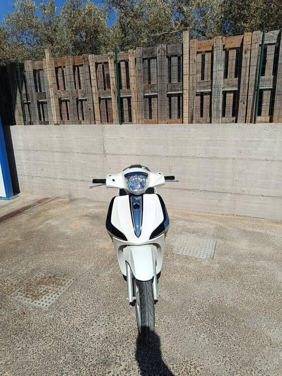 Piaggio Liberty 50 i-get (2016 - 18) (2)