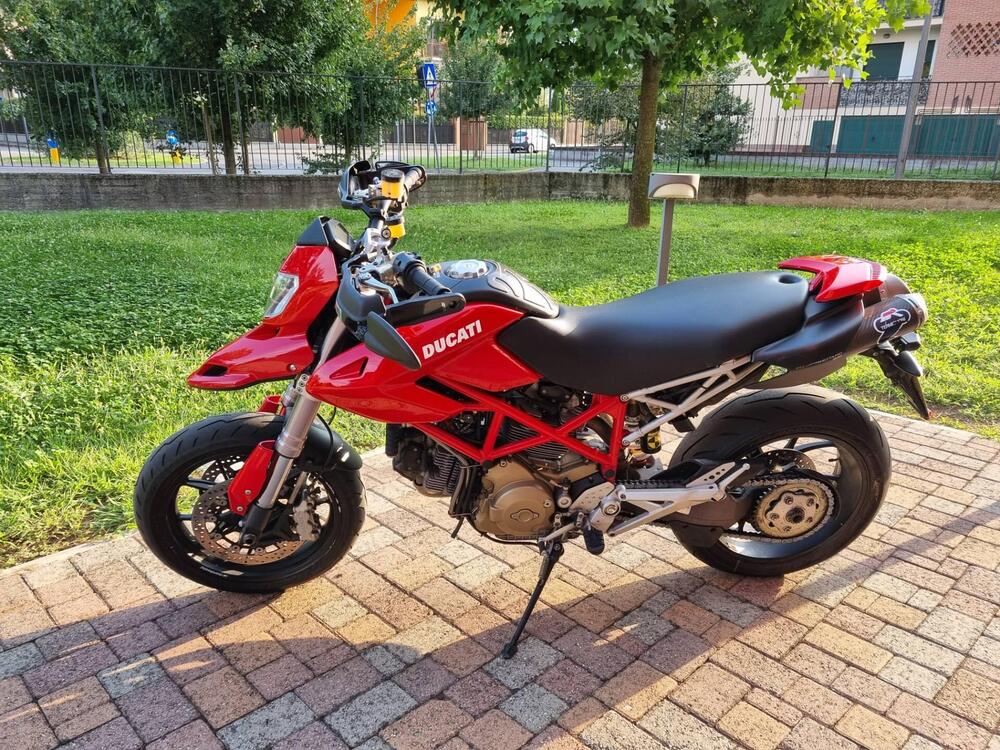 Ducati Hypermotard 1100 (2007 - 09) (3)