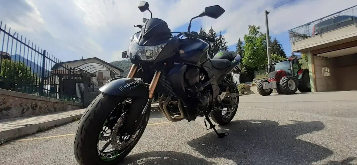 Kawasaki Z 750 R (2011 - 14) (6)