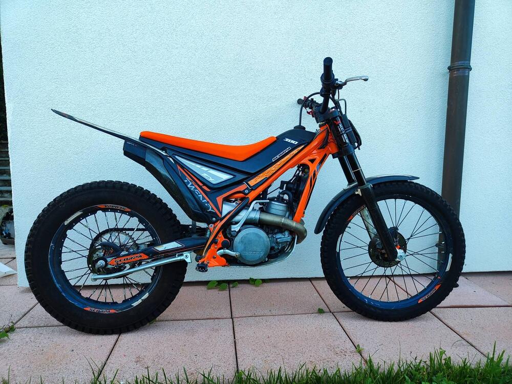 Scorpa Twenty 300 (2014 - 20) (2)