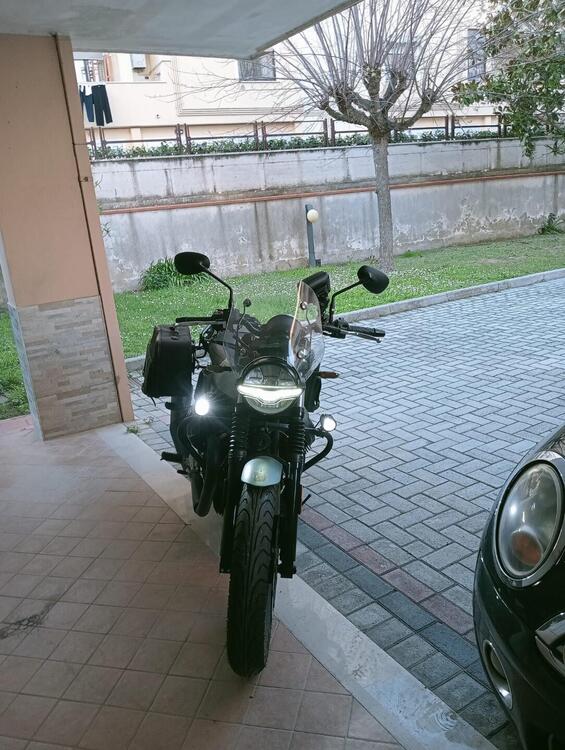 Moto Guzzi V7 850 Stone Special Abs (2021) (4)