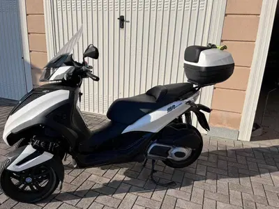 Piaggio Mp3 300 ie Yourban ERL/LT (2011 - 16) usata