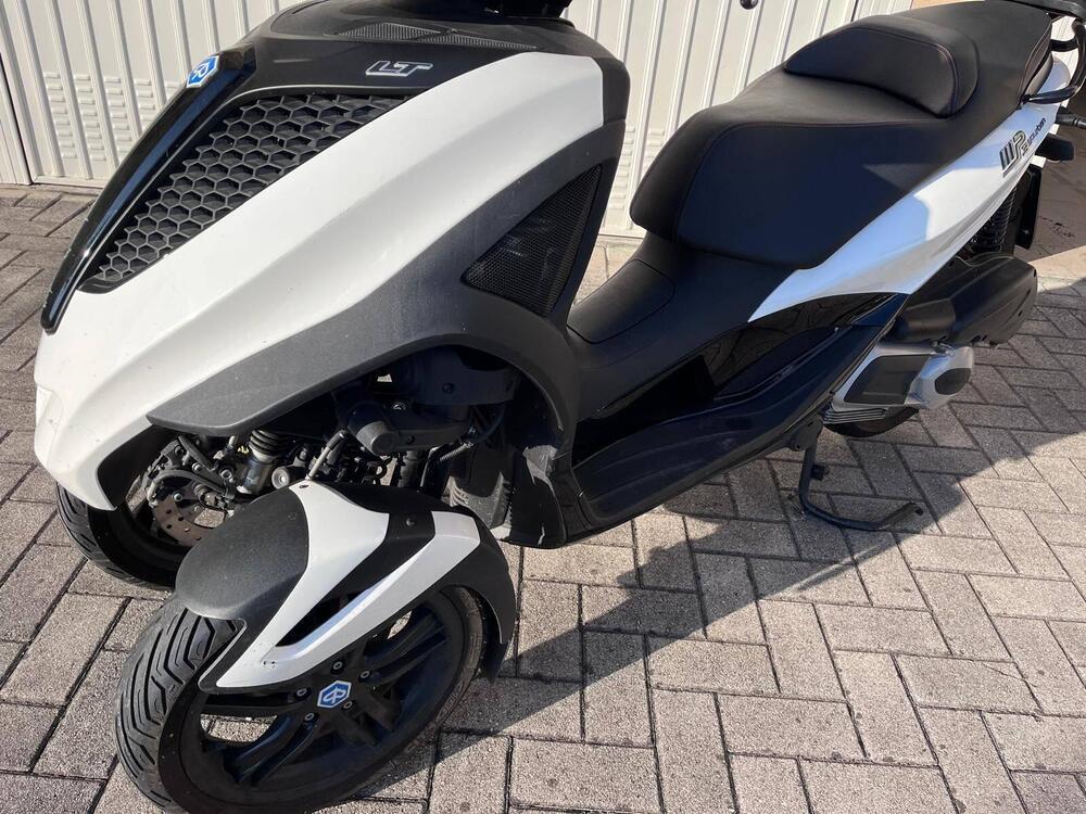 Piaggio Mp3 300 ie Yourban ERL/LT (2011 - 16) (2)