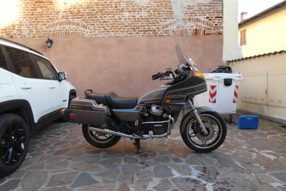 Honda GL 1100 Gold Wing (1980 - 83) (2)