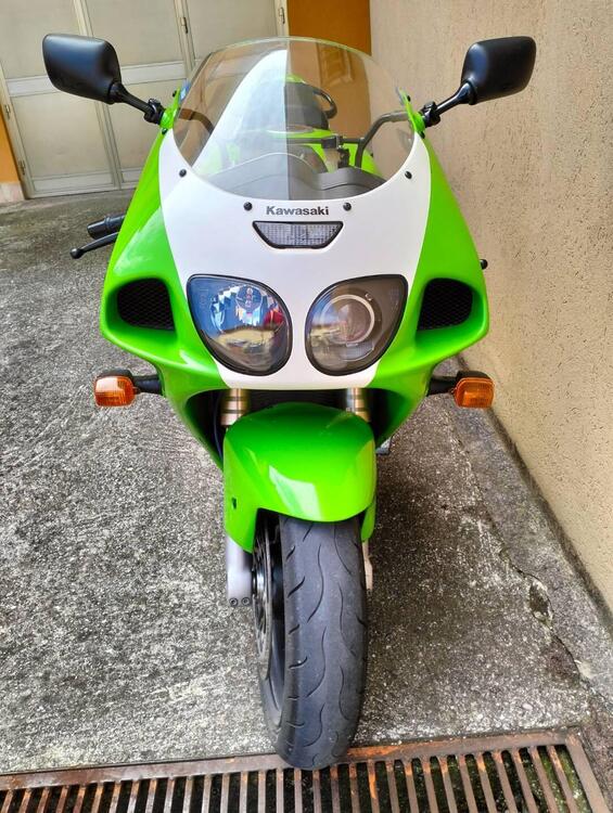 Kawasaki Ninja 750 ZX-7R (1996 - 00) (3)