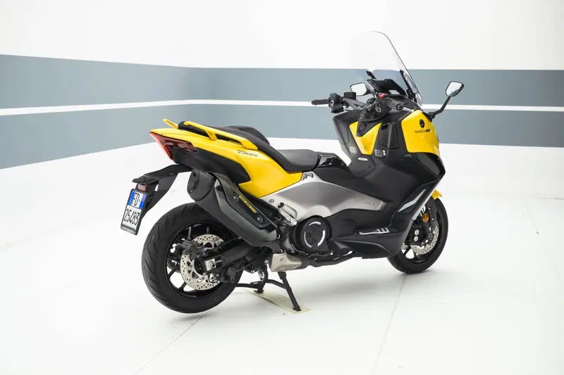 Yamaha T-Max 560 (2022 - 24) (3)