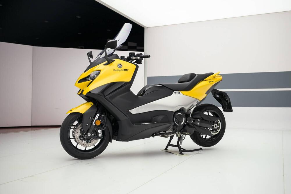 Yamaha T-Max 560 (2022 - 24) (4)