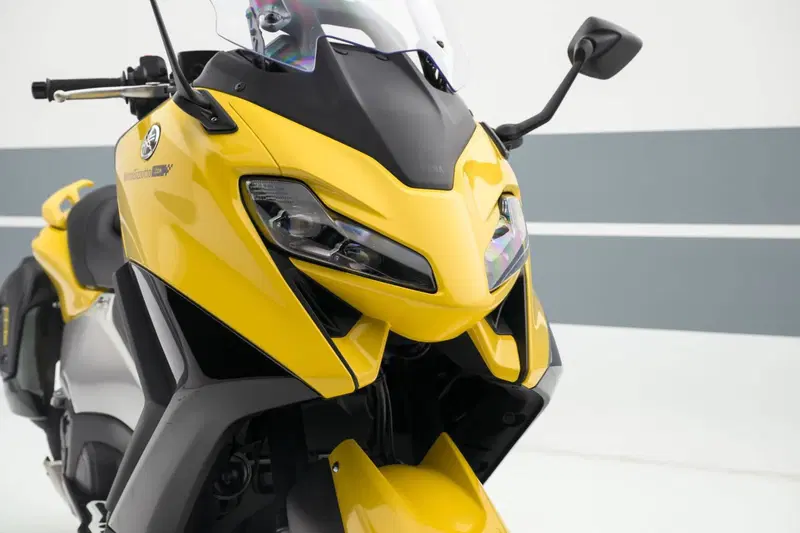 Yamaha T-Max 560 (2022 - 24) (6)