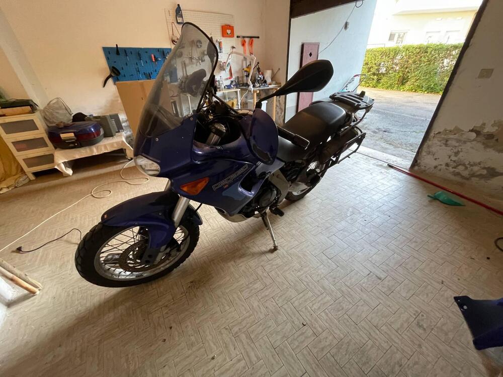 Aprilia Pegaso 650 (1997 - 00) (2)