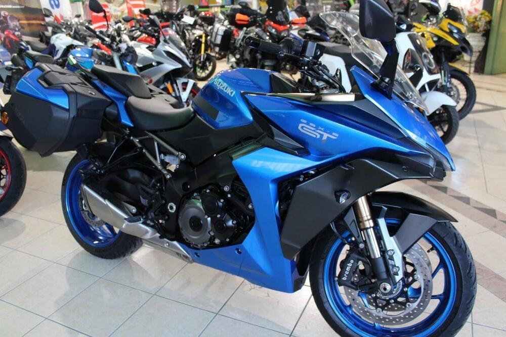 Suzuki GSX-S1000GT (2025) (4)