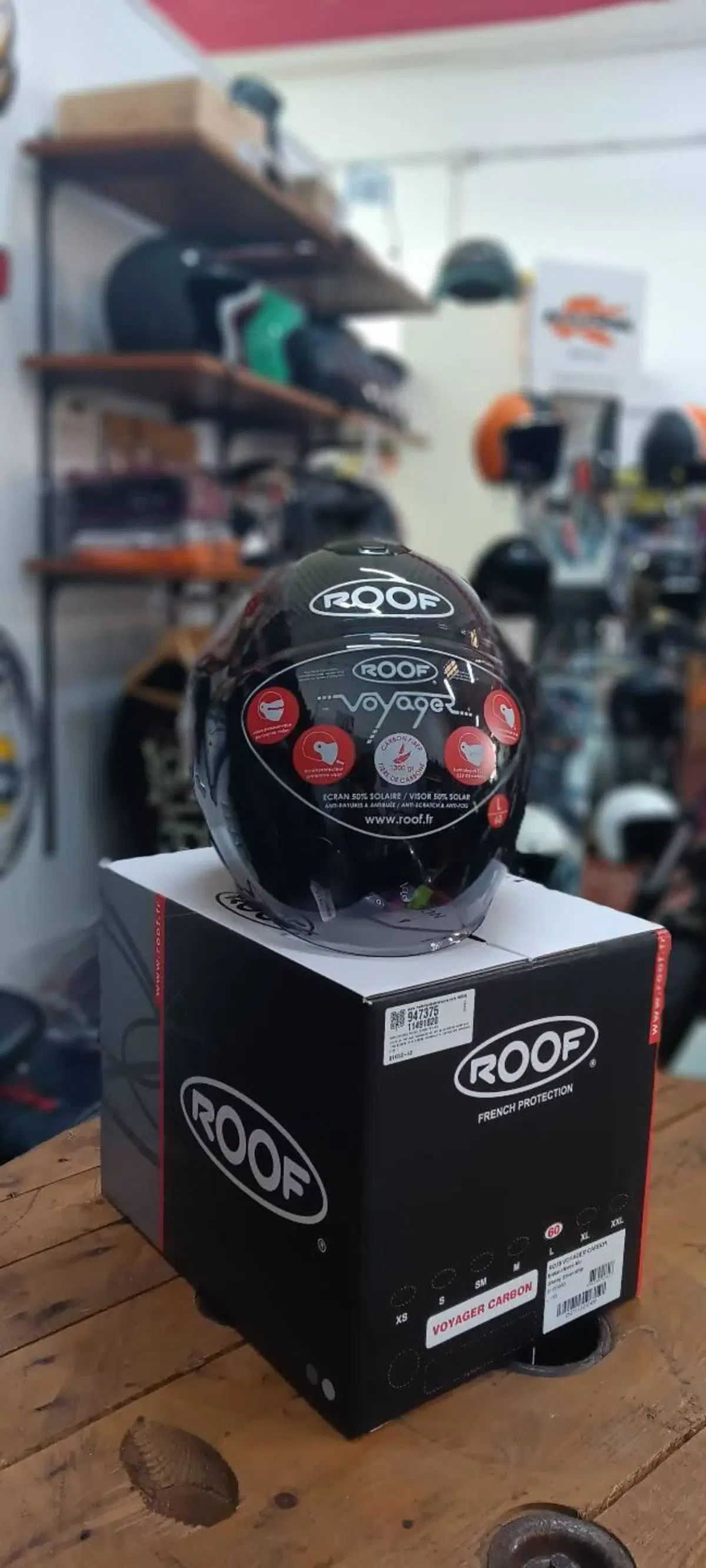 Casco ROOF Voyager Carbon Glossy Silver (9)