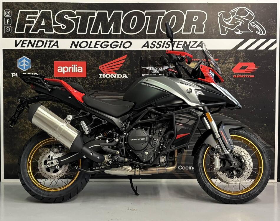 QJ Motor SRT 900 SX (2025)