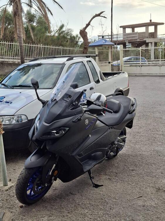 Yamaha T-Max 560 (2022 - 24) (5)